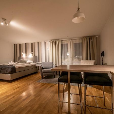 Simloc Hotel Drottninggatan Arjeplog Bagian luar foto
