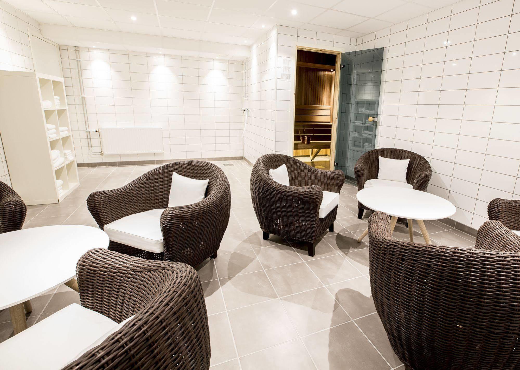 Simloc Hotel Drottninggatan Arjeplog Bagian luar foto