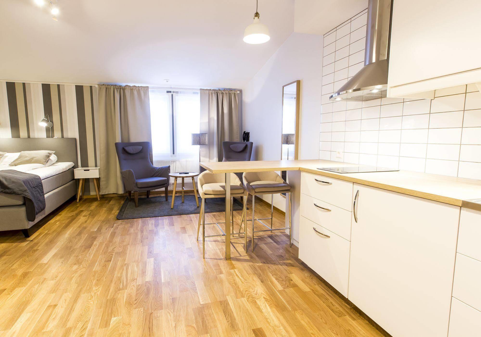 Simloc Hotel Drottninggatan Arjeplog Bagian luar foto