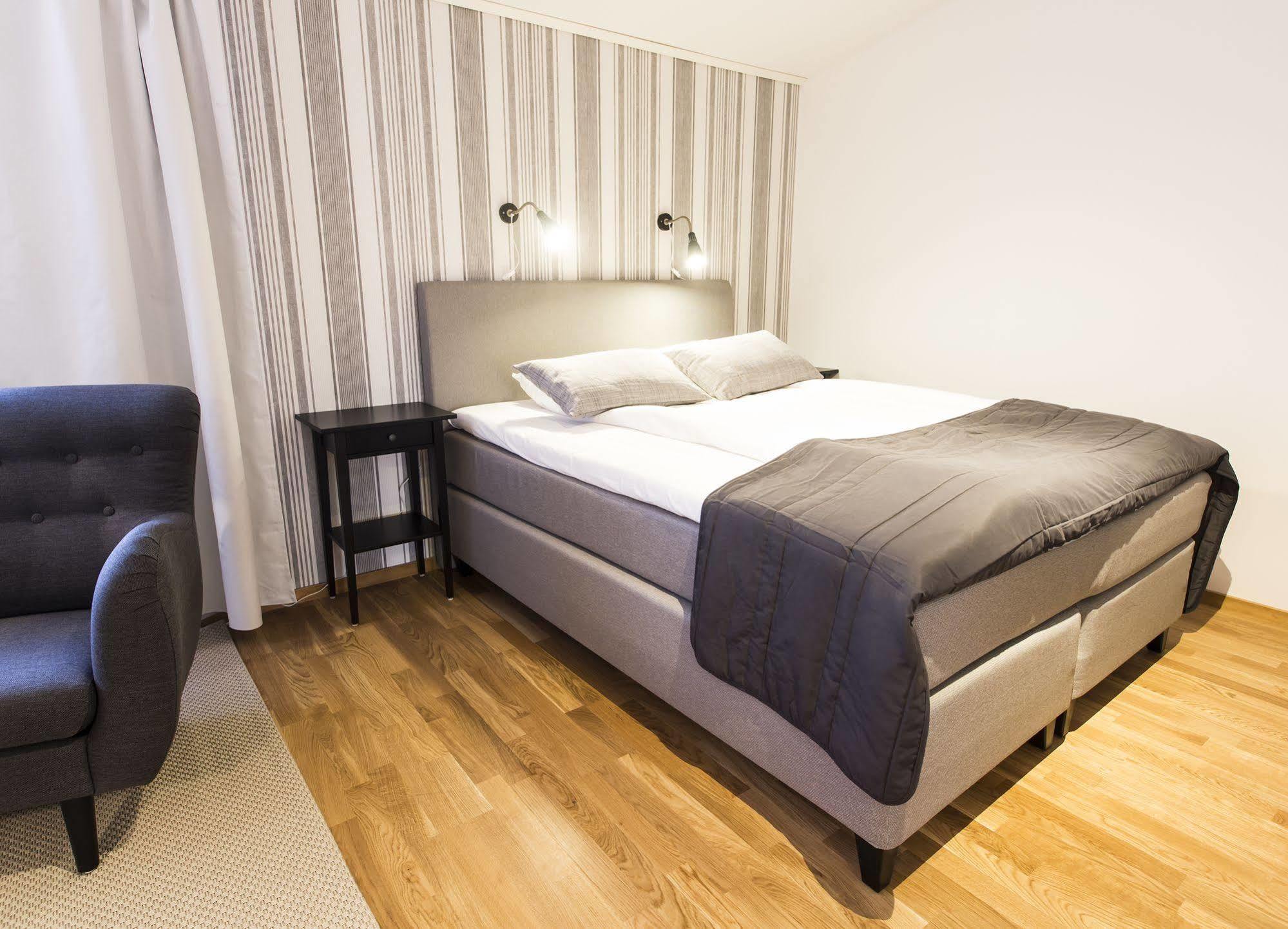 Simloc Hotel Drottninggatan Arjeplog Bagian luar foto