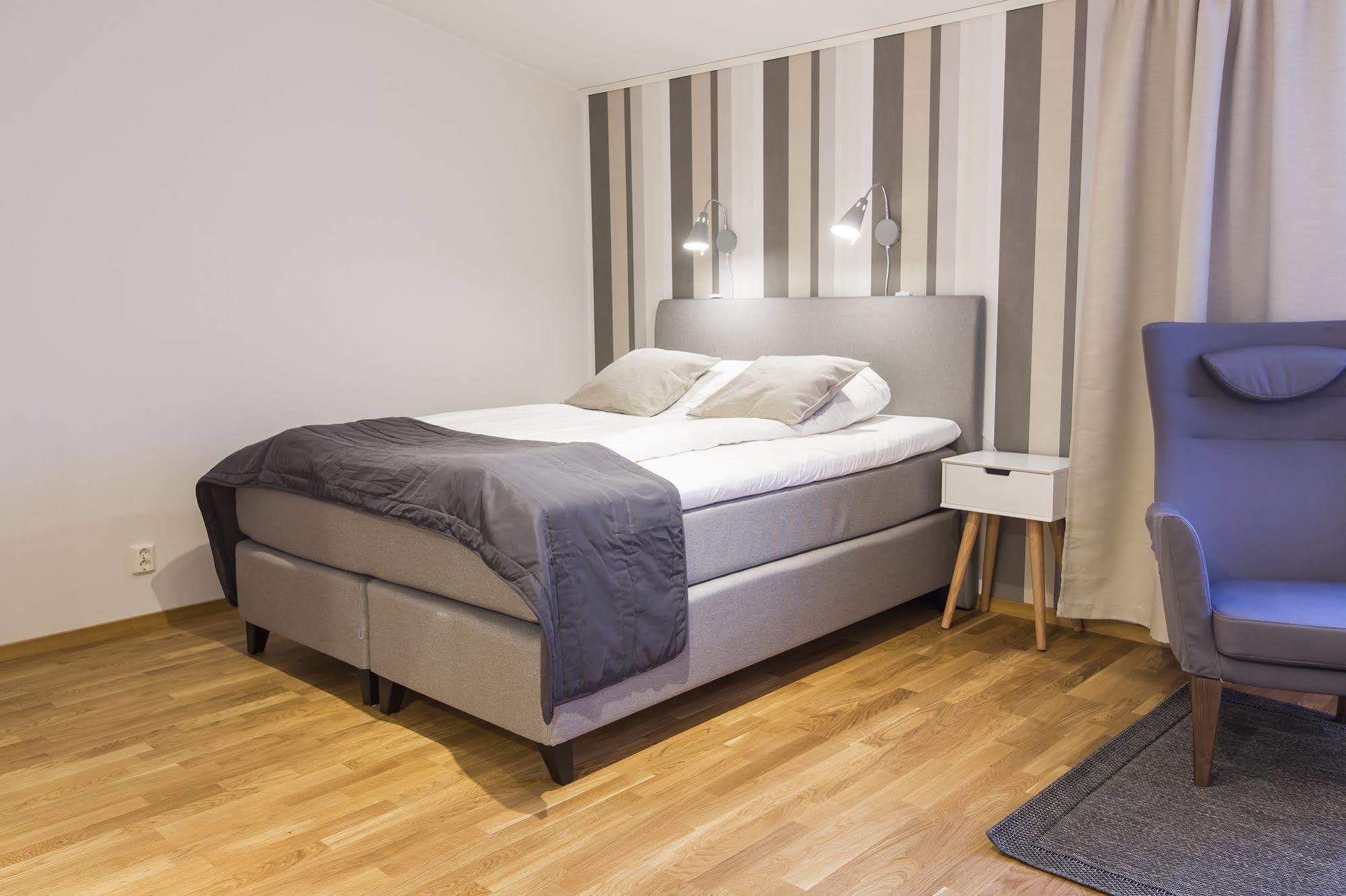 Simloc Hotel Drottninggatan Arjeplog Bagian luar foto